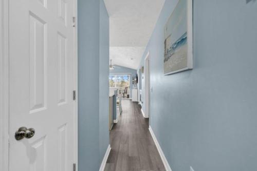 Charming 2 BR Condo on the Water! near Myrtle Waves Water Park Charming 2 BR Condo on the Water! near Myrtle Waves Water Park