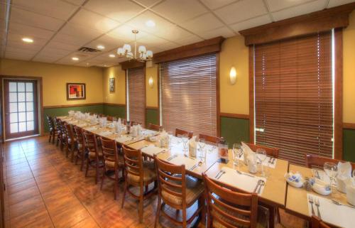 This photo about La Porte de la Mauricie shared on HyHotel.com