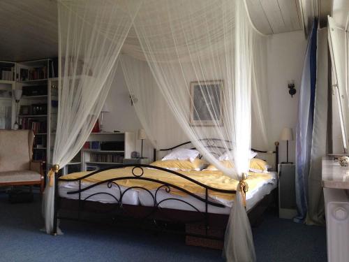 Himmelbett mit Seeblick in Langenargen Himmelbett mit Seeblick in Langenargen