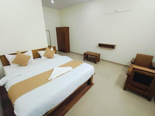 Sri Lakshmi Dev's comfort in Srirangapatna Sri Lakshmi Dev's comfort in Srirangapatna
