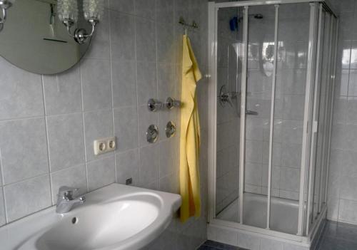 Gästehaus am Rathaus, Mehrbettzimmer 2 (Gastehaus am Rathaus, Mehrbettzimmer 2) in 霍恩派辛堡 Gästehaus am Rathaus, Mehrbettzimmer 2 (Gastehaus am Rathaus, Mehrbettzimmer 2) in 霍恩派辛堡