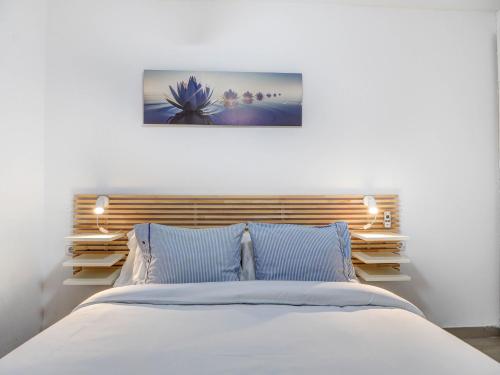 White Center Apartment by Hello Homes Sitges