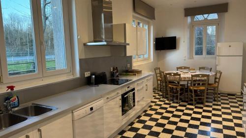 Kitchen, Le Manoir de Conteville in Paluel Kitchen, Le Manoir de Conteville in Paluel