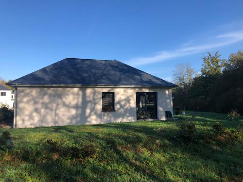 Chambre du lac in Mayenne Chambre du lac in Mayenne