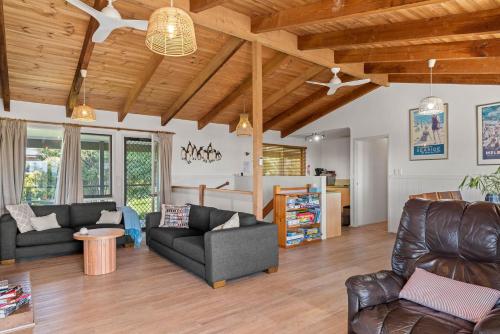 Rhyll Retreat with Water Views in Rhyll Rhyll Retreat with Water Views in Rhyll
