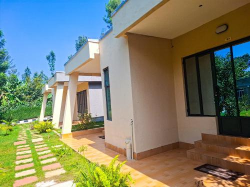 Widok, The GreenTulip Gardens in Meru Widok, The GreenTulip Gardens in Meru