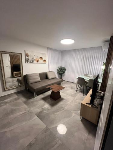 Diamond apartment - 5 minutes drive from the sea in Ashkelon Diamond apartment - 5 minutes drive from the sea in Ashkelon