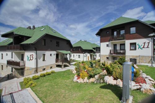 Zlatiborski Konaci in Zova Zlatiborski Konaci in Zova