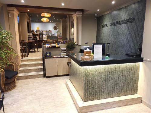 ردهة, فندق إيج سان فرانسيسكو (Hotel Igh San Francisco) in مركز مدينة روندا ردهة, فندق إيج سان فرانسيسكو (Hotel Igh San Francisco) in مركز مدينة روندا