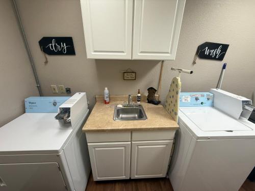 A Place to Stay Reservations Rooms in Bandera (TX) A Place to Stay Reservations Rooms in Bandera (TX)