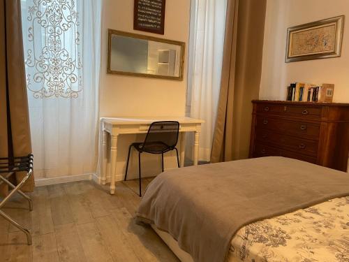 Appt 2 chambres au centre ville 3è