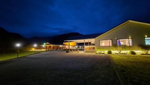 High Peaks Hotel in Fox Glacier High Peaks Hotel in Fox Glacier