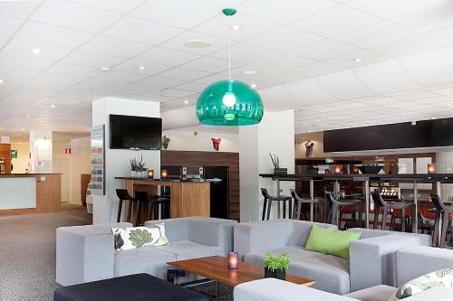 Vestíbulo, Scandic Hallandia in Halmstad Vestíbulo, Scandic Hallandia in Halmstad