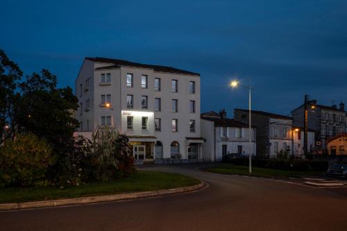 Vista exterior, Sure Hotel by Best Western Angouleme in Angouleme Vista exterior, Sure Hotel by Best Western Angouleme in Angouleme