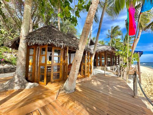 Restaurant, Coco Sunset Beach Resort in Siquijor Island Restaurant, Coco Sunset Beach Resort in Siquijor Island