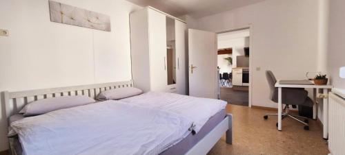 Apartment Neckarglück (Apartment Neckargluck) in Edingen-Neckarhausen Apartment Neckarglück (Apartment Neckargluck) in Edingen-Neckarhausen