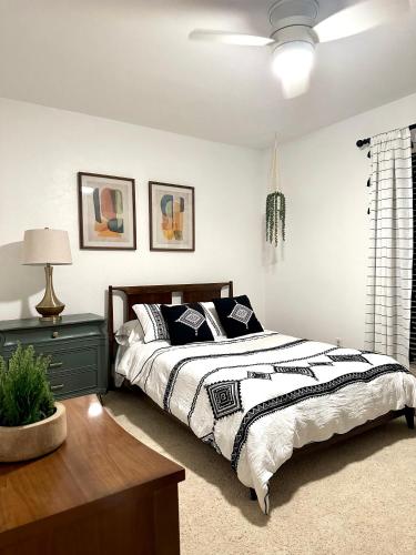 Highland Village, TX. Charming mid-century ranch. in Lake Dallas Highland Village, TX. Charming mid-century ranch. in Lake Dallas
