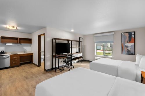 Everhome Suites Bastrop in Bastrop Everhome Suites Bastrop in Bastrop