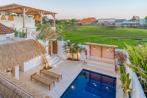 Villa PACA - Rooftop Rice Fields View - 3mn from beach