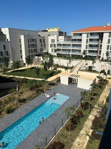 Appart T2 avec piscine et climatisation a St just in Saint-Just Appart T2 avec piscine et climatisation a St just in Saint-Just
