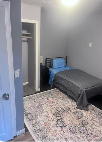 Dream Inn LLC Rm# 7 in Fitchburg Dream Inn LLC Rm# 7 in Fitchburg