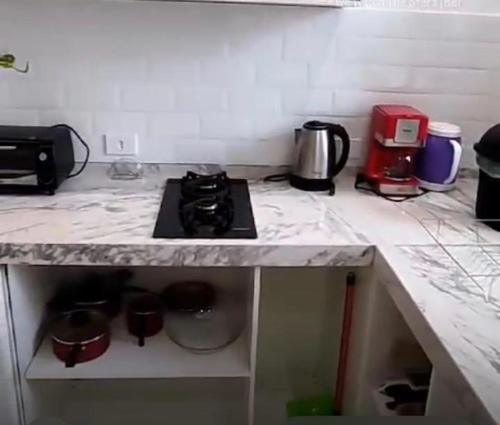 One-Bedroom Apartment image 2