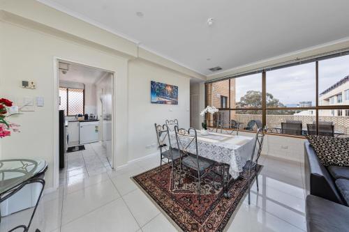 Tuggeranong Short Stay Tradie #11 in تاجيرانونج Tuggeranong Short Stay Tradie #11 in تاجيرانونج