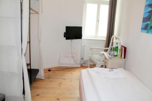This photo about Stadthotel Schall & Rauch shared on HyHotel.com
