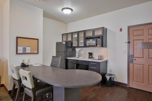 Létesítmények, Affordable Suites of America Tulsa in Tulsa (Oklahoma) Létesítmények, Affordable Suites of America Tulsa in Tulsa (Oklahoma)