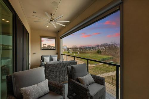 Luxury Living at its Finest 3BD Sleeps 6 in Flower Mound Luxury Living at its Finest 3BD Sleeps 6 in Flower Mound
