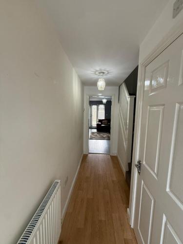 Beautiful park view town house in Pemberton Beautiful park view town house in Pemberton