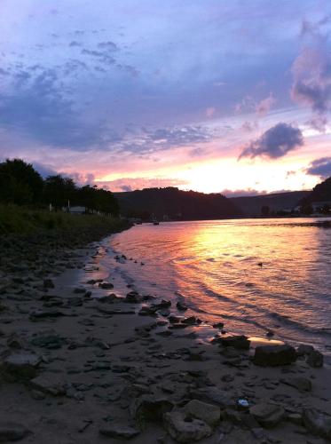 Beach, Rheinhotel St. Goar in Sankt Goar Beach, Rheinhotel St. Goar in Sankt Goar