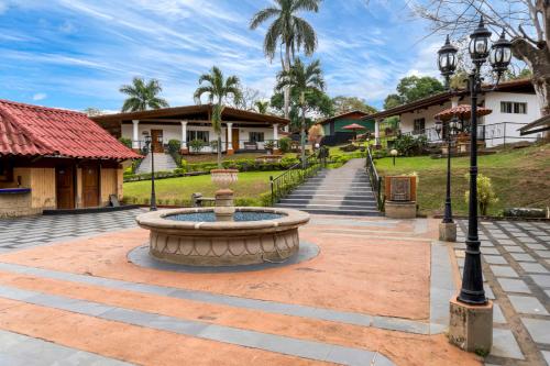 Esterno, Hotel Martino Spa and Resort in Alajuela Esterno, Hotel Martino Spa and Resort in Alajuela