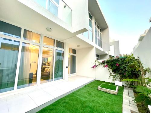 Amazing 3BHK Townhouse in Damac Hills 2 upto 10PLL in Damac Hills 2 Amazing 3BHK Townhouse in Damac Hills 2 upto 10PLL in Damac Hills 2