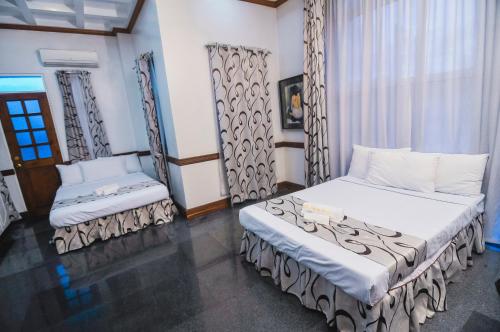Villa Jhoana Resort in Angono Villa Jhoana Resort in Angono