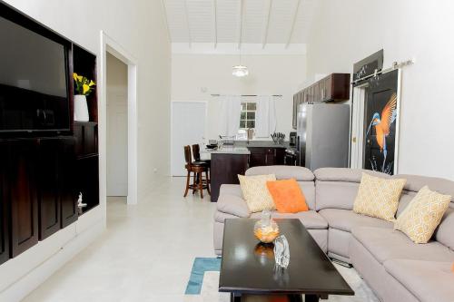 Elevated Hilltop - Serene Retreat Near Ocho Rios in 博斯科貝爾 Elevated Hilltop - Serene Retreat Near Ocho Rios in 博斯科貝爾