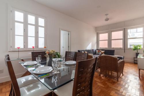 Shared lounge/TV area, Sofisticado a Poucos Passos da Lagoa - SB301 in Lagoa Shared lounge/TV area, Sofisticado a Poucos Passos da Lagoa - SB301 in Lagoa