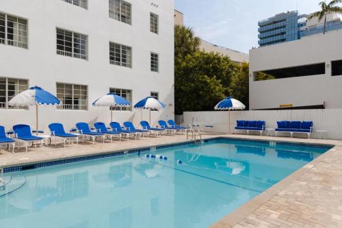 Úszómedence, FOUND Hotel Miami Beach near Miami Városi Balett Úszómedence, FOUND Hotel Miami Beach near Miami Városi Balett