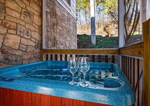 온수 욕조, Family Friendly, Dollywood, Cal Ripken, Hot Tub in 마운트 자이언 온수 욕조, Family Friendly, Dollywood, Cal Ripken, Hot Tub in 마운트 자이언