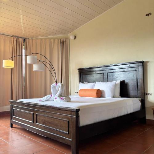 Arenal Roca Lodge & Bungalows in La Fortuna Arenal Roca Lodge & Bungalows in La Fortuna