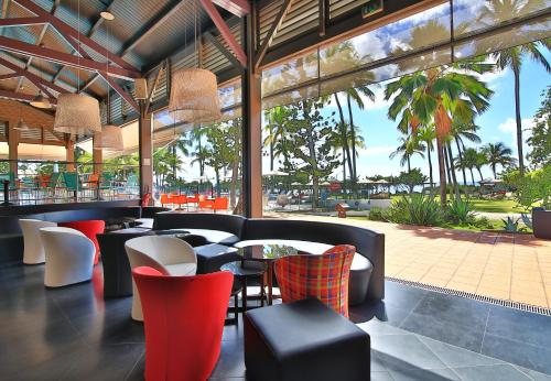 Pubi/Aula, La Créole Beach Hotel & Spa in Gosier Pubi/Aula, La Créole Beach Hotel & Spa in Gosier
