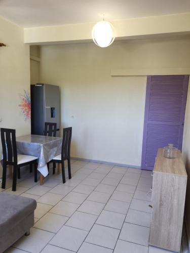 F2 Proches de toutes commodités (F2 Proches de toutes commodites) in Ducos F2 Proches de toutes commodités (F2 Proches de toutes commodites) in Ducos