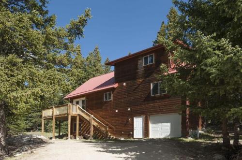 Breck Ski Chalet 4br 3ba 10 person Hot Tub Starlink Xbox in Blue River Breck Ski Chalet 4br 3ba 10 person Hot Tub Starlink Xbox in Blue River