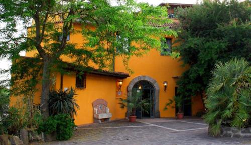 Entrance, Hotel Antico Residence Roma in Monterosi Entrance, Hotel Antico Residence Roma in Monterosi