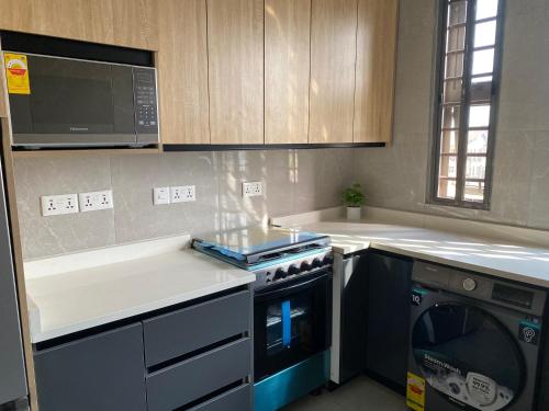 Loci Purple Apartment in Dawhenya Loci Purple Apartment in Dawhenya