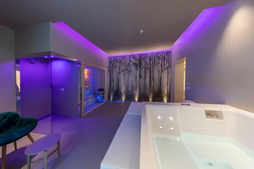 Spa, Smart Hotel Napoli in Molo Beverello Spa, Smart Hotel Napoli in Molo Beverello