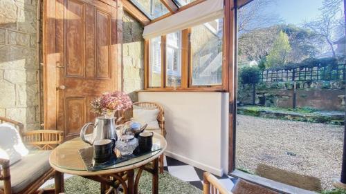 Hotellet från utsidan, Castle Cottage in Västra Ventnor Hotellet från utsidan, Castle Cottage in Västra Ventnor