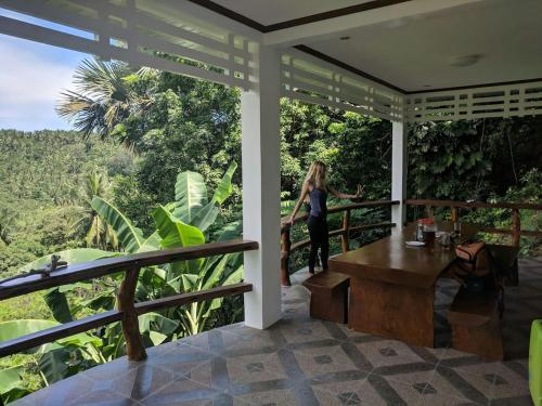 Puerto Galera Hilltop Guesthouse -Tropical Retreat in Palangan Puerto Galera Hilltop Guesthouse -Tropical Retreat in Palangan