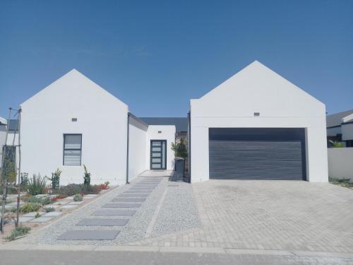 Išorė, Atlantic Sands Beachfront Estate in Laaiplek Išorė, Atlantic Sands Beachfront Estate in Laaiplek