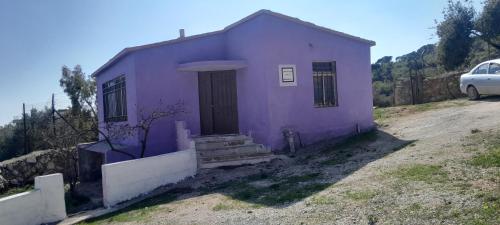 Offgrid Jerash-Ajlune MountainView Studio Shalea شاليه استوديو جبال جرش in Jarash Offgrid Jerash-Ajlune MountainView Studio Shalea شاليه استوديو جبال جرش in Jarash